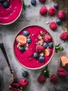 Beeren-Beta-Smoothie-Schüssel