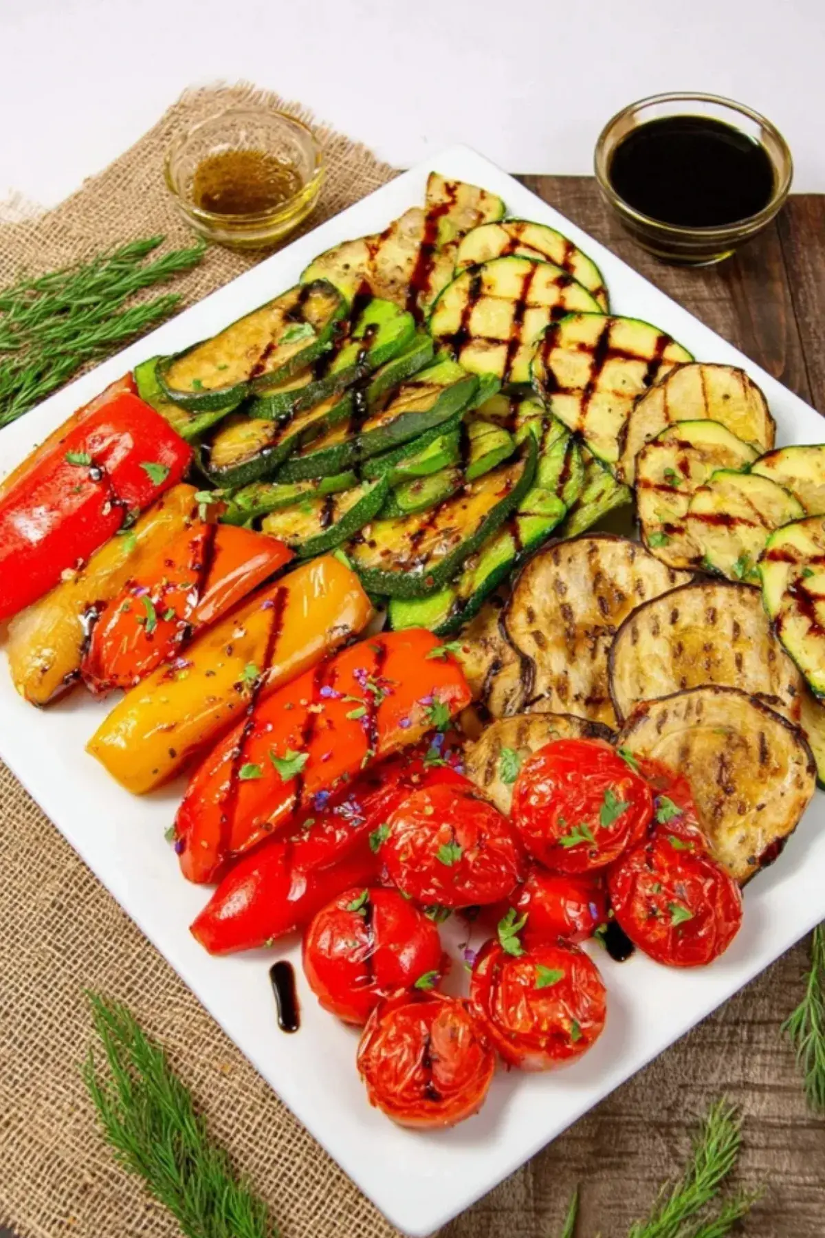 Gegrillte Gemüseplatte mit Balsamico Glasur