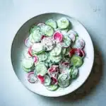 Gurken Radieschen Salat mit Sour Cream 2