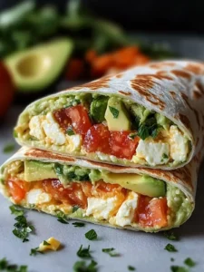 Hoch-Protein Frühstücks-Wrap mit Quark und Avocado