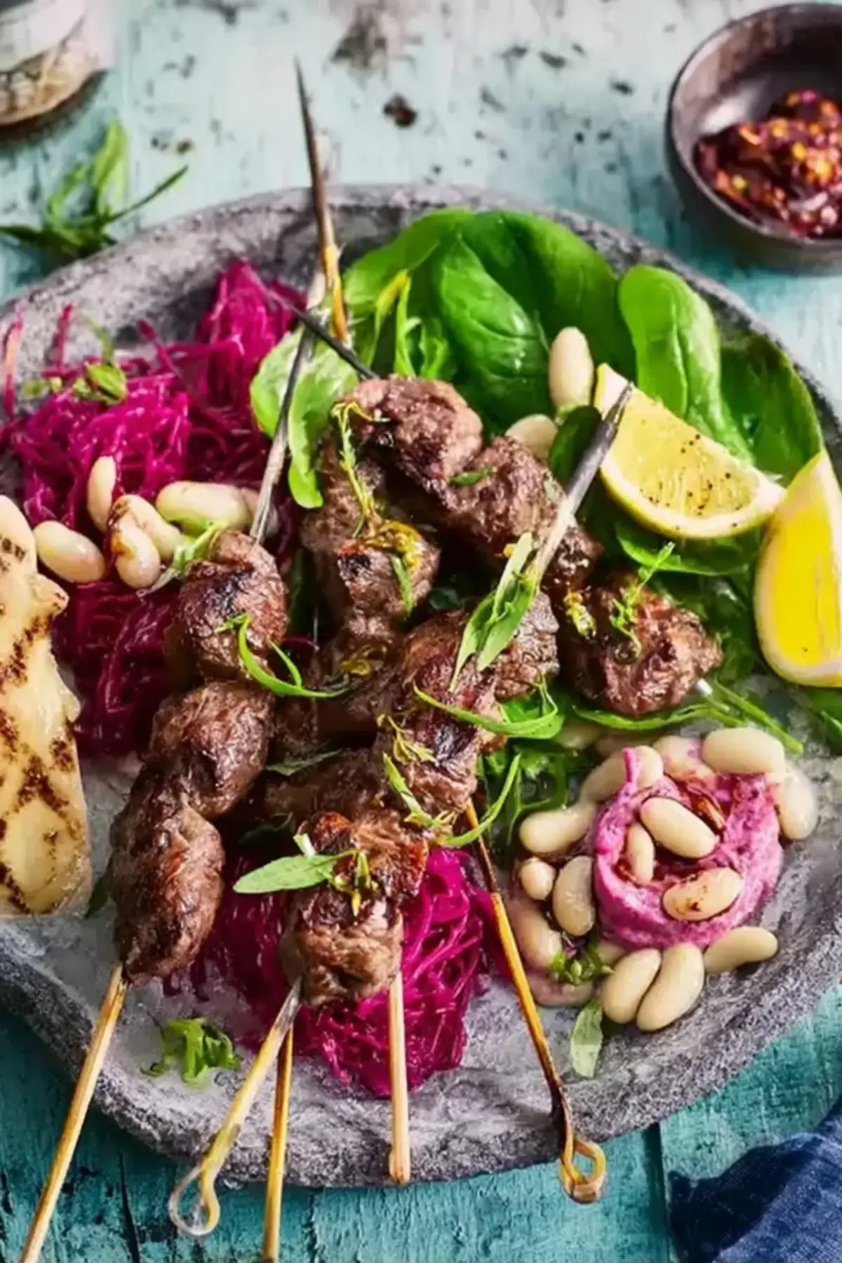 Lammspieße mit Rote Bete Creme