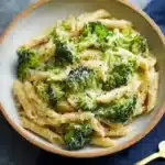 Nudeln mit Brokkoli in Sahne Soye