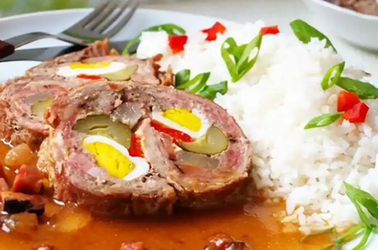 Schweinerouladen mit Reis und Gemüse