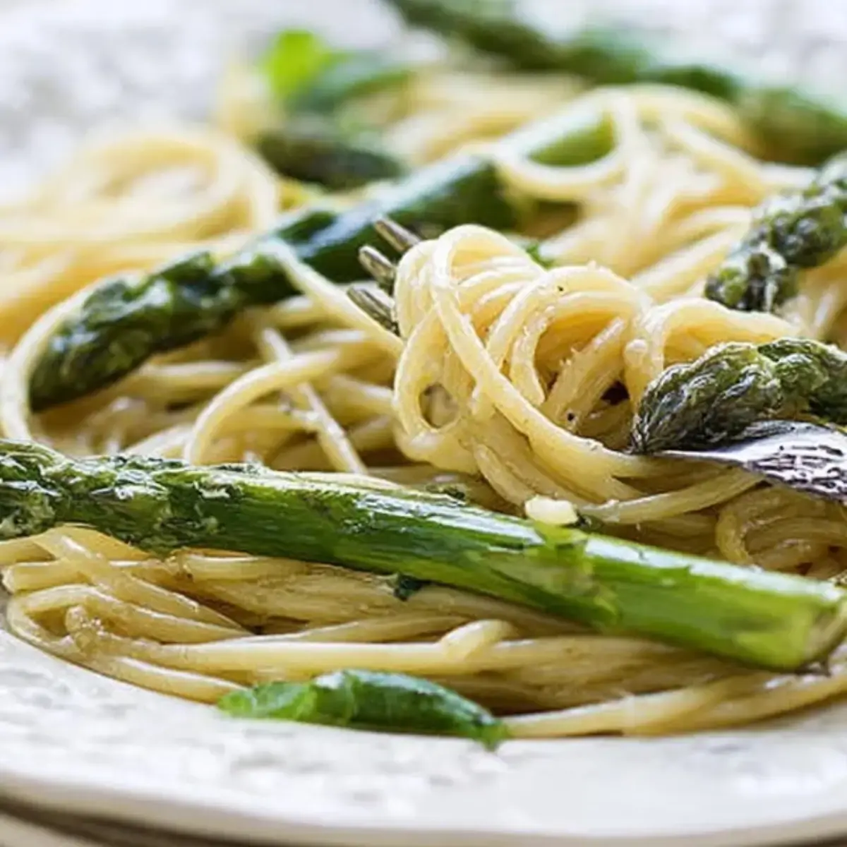 Spaghetti mit grynem Spargel
