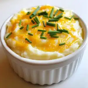 Cremiger Knoblauch-Kartoffelbrei mit Käse