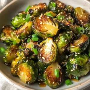 Glasierte Rosenkohl mit Ingwer-Knoblauch-Sauce