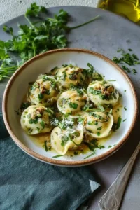 Bärlauch-Parmesan-Knödel mit Nussbutter