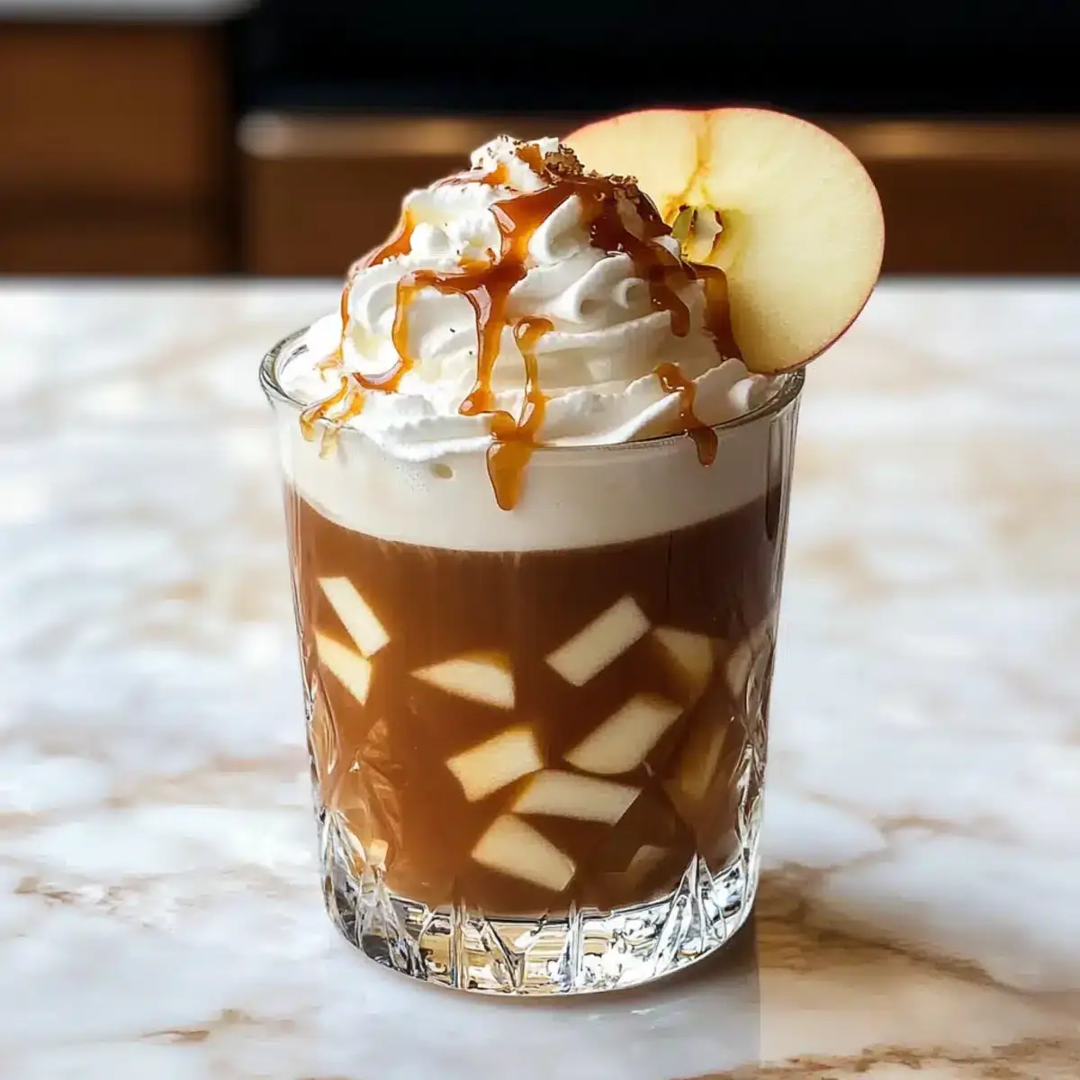 Karamell-Apfel-Gewürz-Eiskaffee