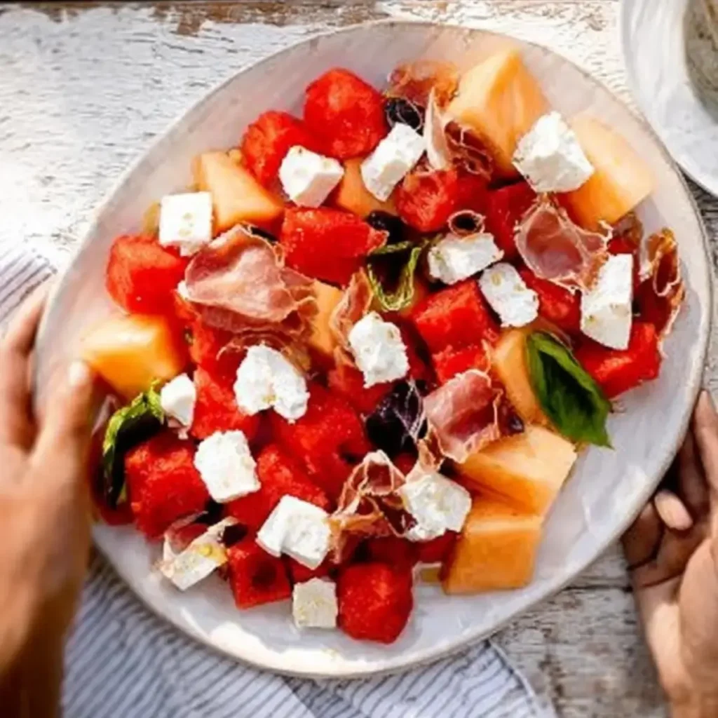 Melonensalat mit Feta und Landrauchschinken