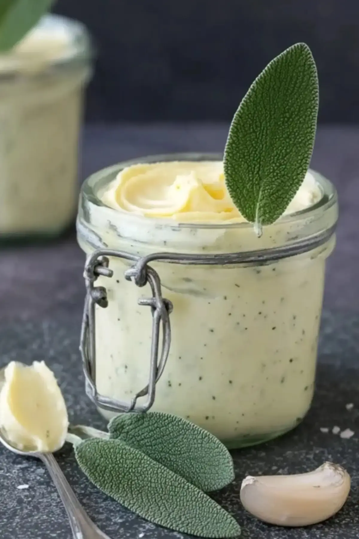Salbeibutter selber machen