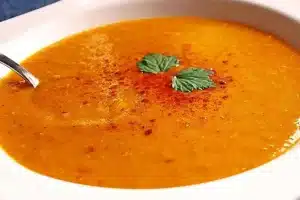 Rote Linsen Kokos Suppe