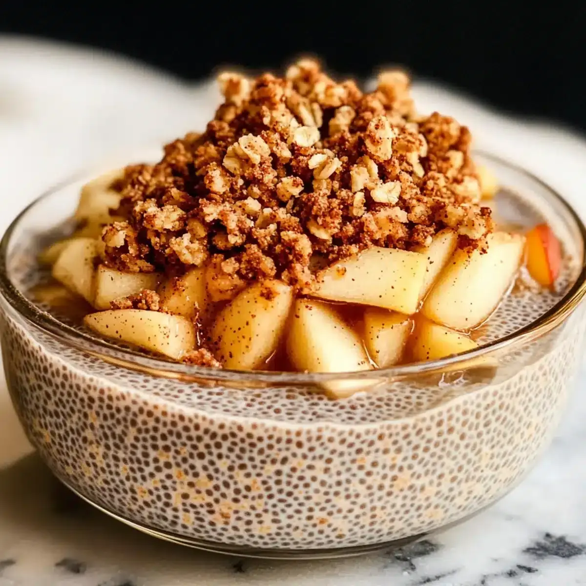 Apfel-Crumble-Chia-Pudding