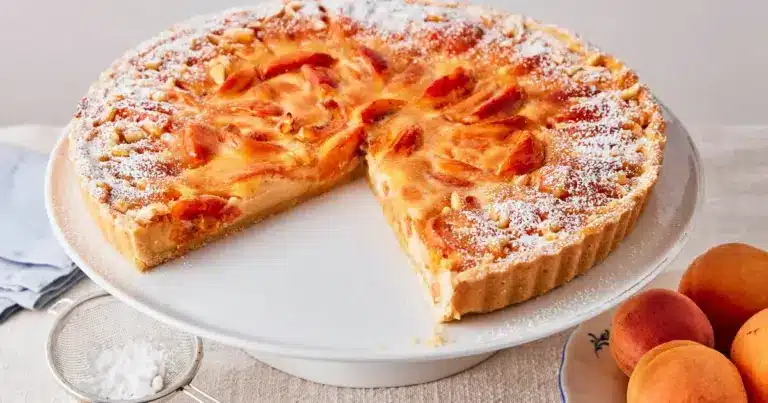 Aprikosen-Tarte mit Mandeln