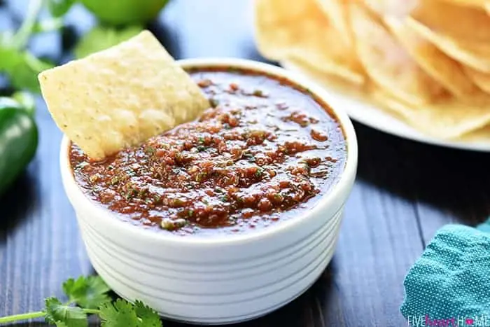 Frische einfache Salsa mit Dosen Tomaten