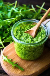 Rucola Pesto mit Cashewkernen