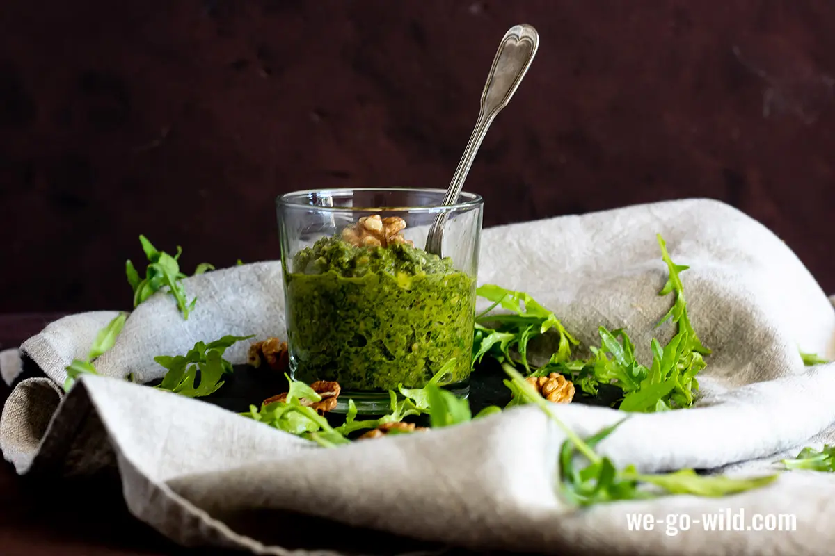Veganes Rucola Pesto