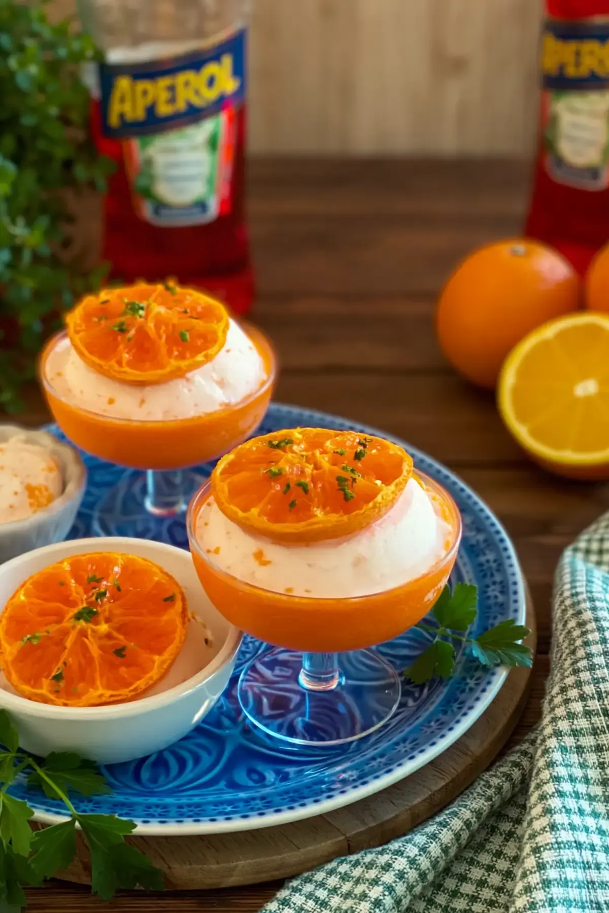 Cremiges Aperol Orangen Eis einfach genießen – Sommerdessert pur - Muma’s Kitchen 2 Aperol Orangen Eis