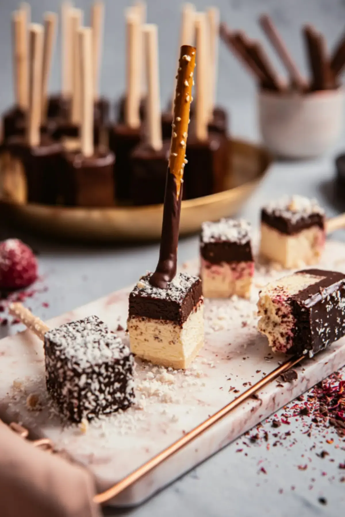 Cheescake Sticks mit Schokolade – Einfaches Party-Rezept voller Genuss - Muma’s Kitchen 2 Cheesecake Sticks mit Schokolade