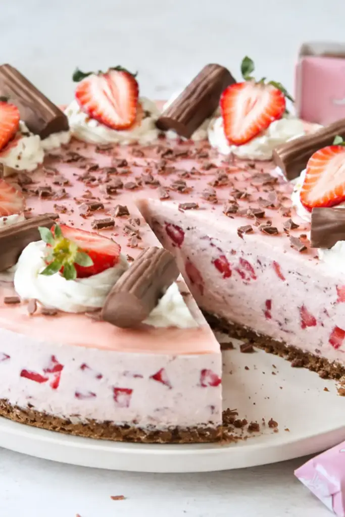Erdbeer Yogurette Torte