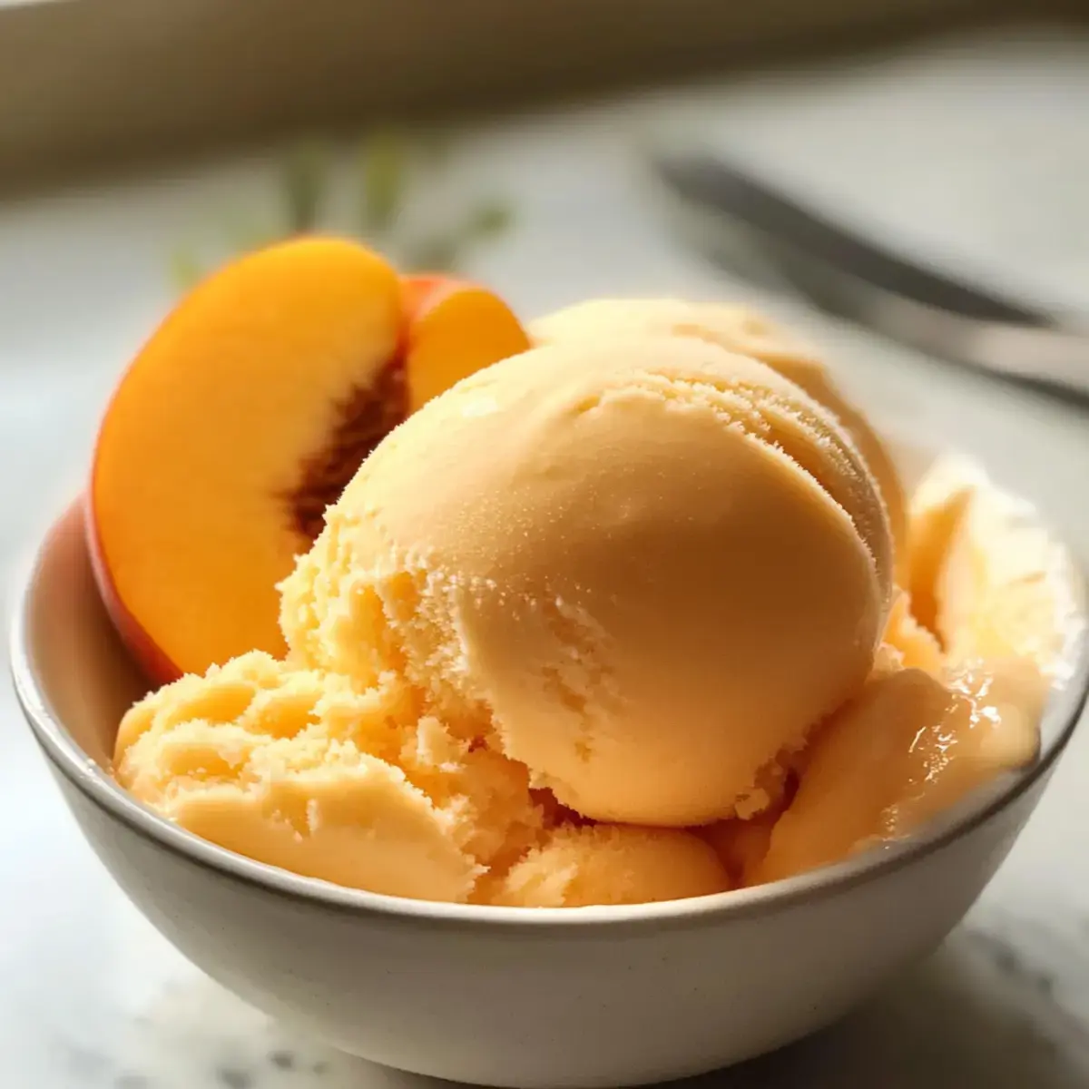 Frischer Pfirsich-Sorbet