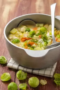 Herzhafter Gemüseeintopf mit Tofu
