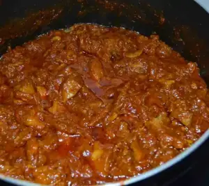 Herzhaftes Rinder-Gulasch