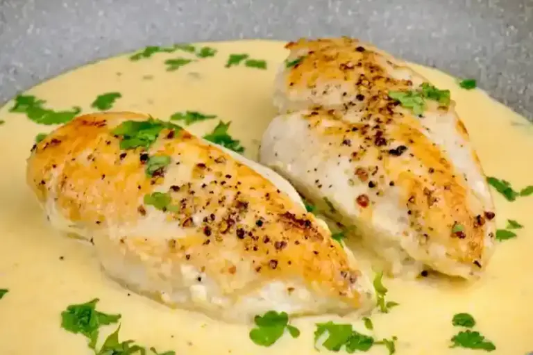Hähnchenfilet in Knoblauch Parmesansoße