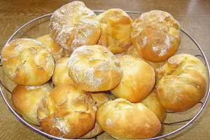 Saftige Kartoffelbrötchen mit Saaten
