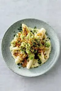 Kohlrabi mit Linsencreme