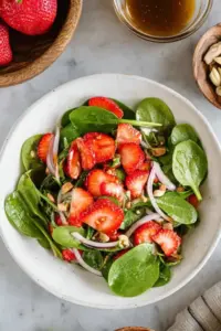 Sommerlicher Linsensalat mit Nektarinen und Feta