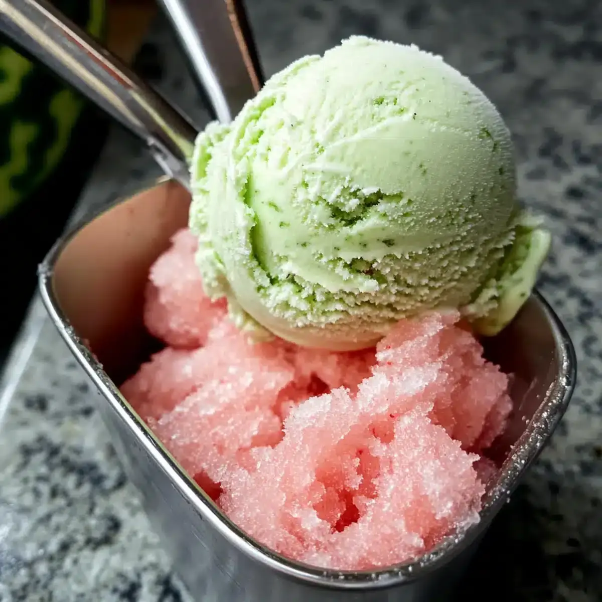 Minzeeis mit Wassermelonen-Granita