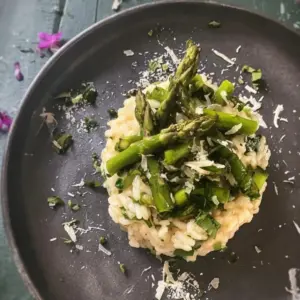 Knusprige Taquitos mit Gemüsefüllung