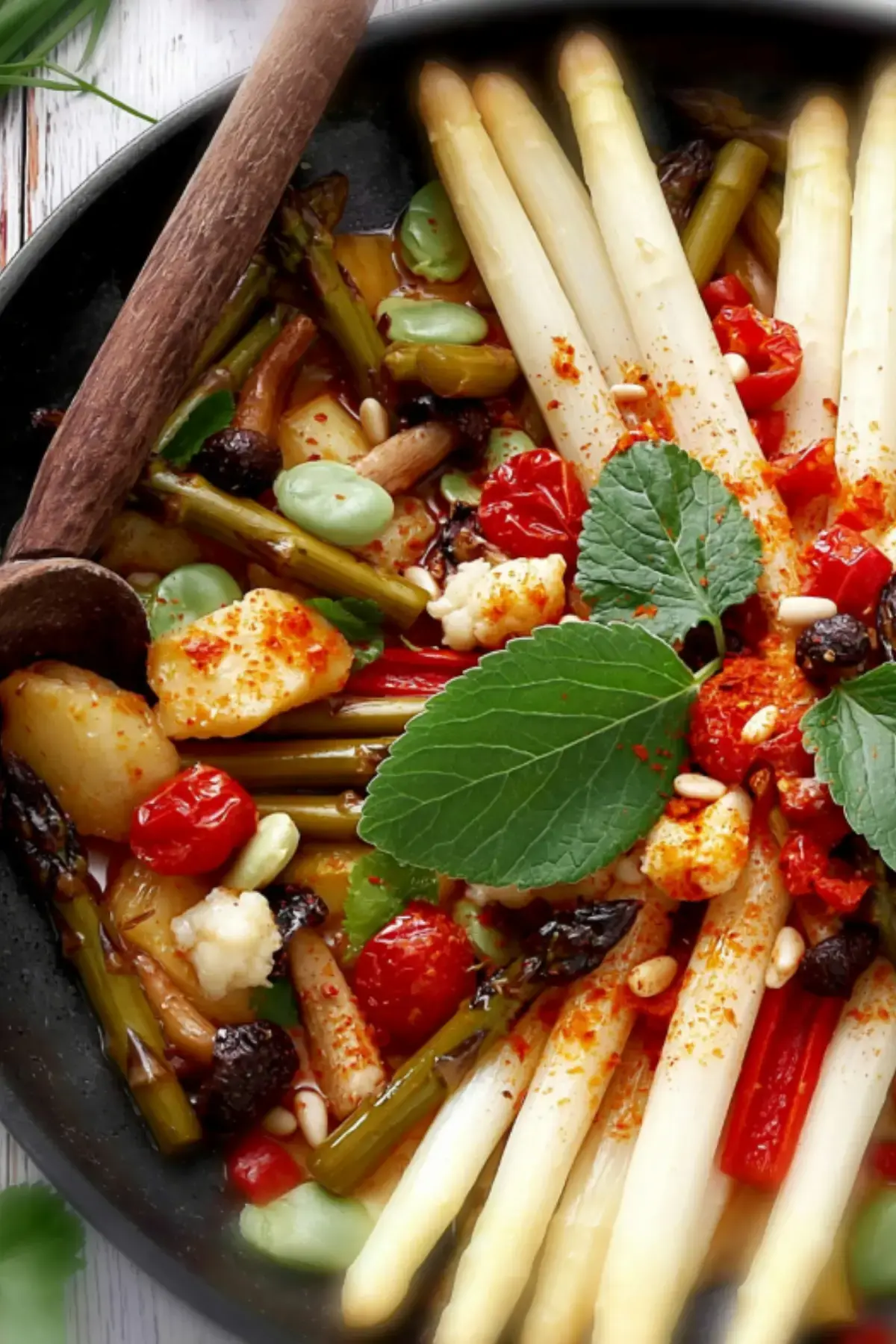 Weißer Spargel aus dem Ofen mit Frühlingsgemüse gelingt perfekt und aromatisch - Noras Kreationen 2 Weißer Spargel aus dem Ofen