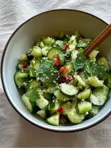 Authentischer Chinesischer Gurkensalat
