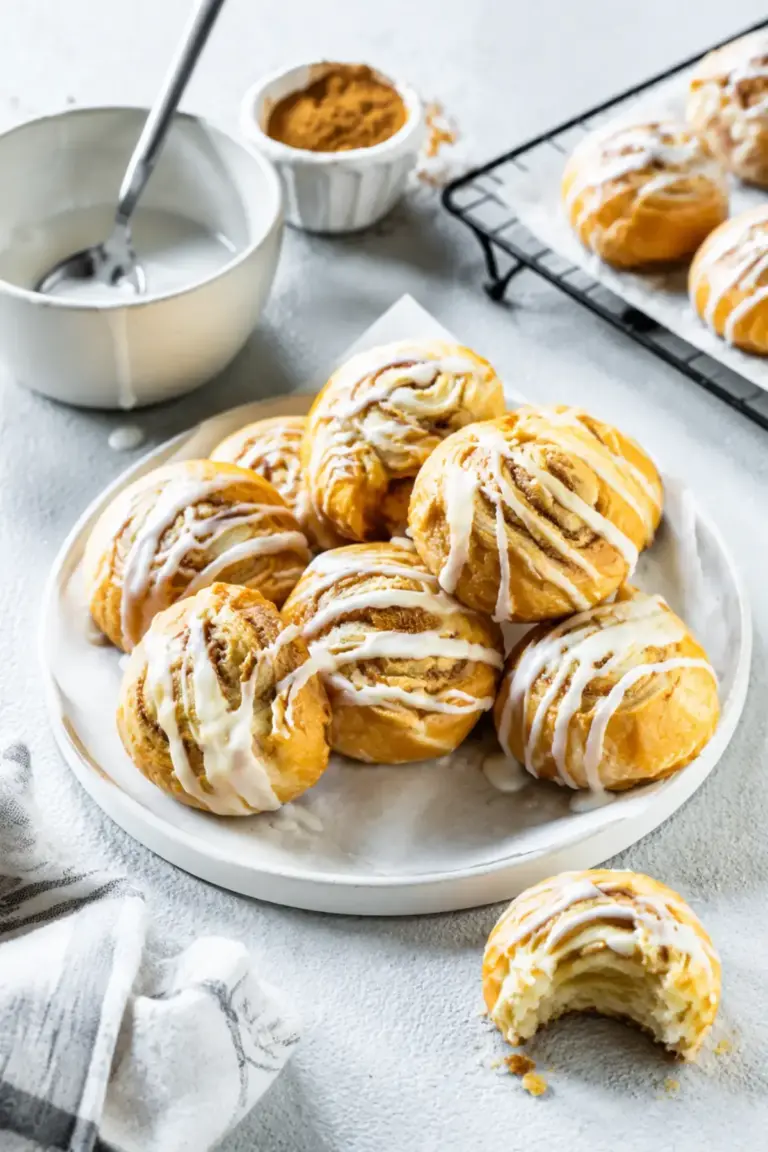 Blätterteig Zimtschnecken: Einfaches Rezept mit Guss – Muma’s Kitchen