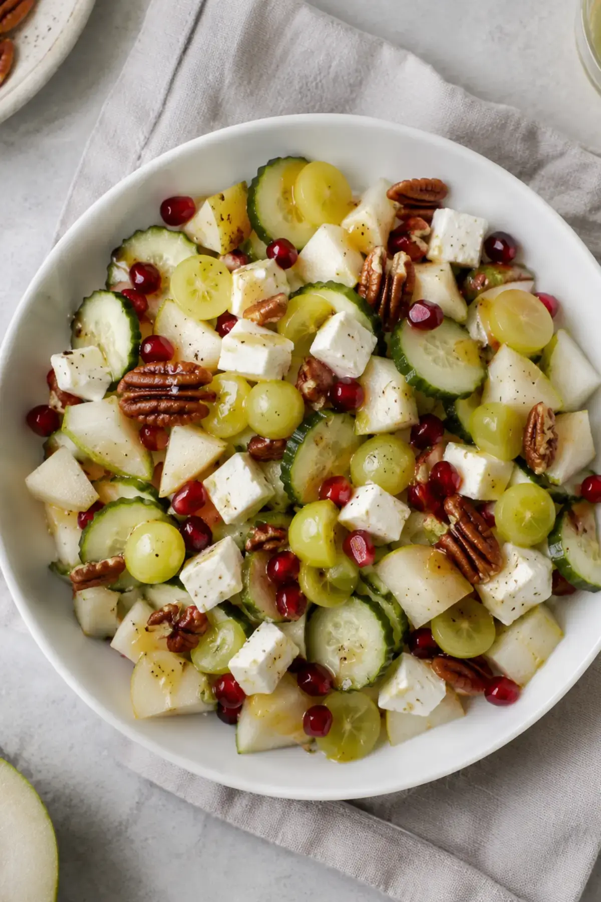 Kyse Trauben Salat mit Walnyssen